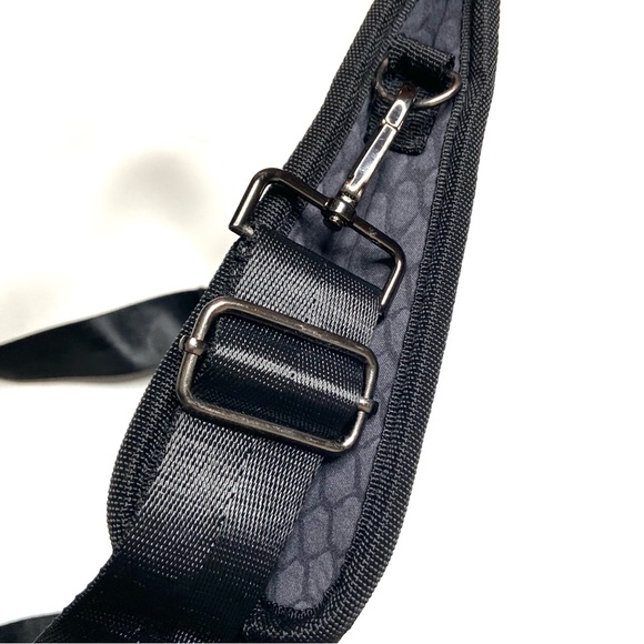 HAUTE SHORE Neoprene Zip Top Crossbody Bag - Picture 5 of 14